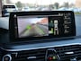 BMW 5-Serie 520e Business Edition Plus 204 Pk Automaat Navi / Leer / Schuidak / Camera / Apple Carplay / M-pakket