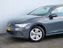 Volkswagen Golf 1.0 eTSI Life Business 111 Pk Automaat Navigatie / Apple Carplay / DAB / Camera