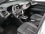 Audi Q4 Sportback e-tron 40 Launch edition S Competition 77 kWh Navigatie / Apple Carplay / Leer / DAB / Stoelverwarming / SOH 94,6%