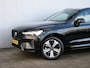 Volvo XC60 2.0 T6 Plug-in hybrid AWD Plus Dark 350 Pk Automaat Navi / Leer / Pano-dak / Apple Carplay / DAB / Stoelverwarming