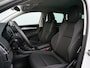 Skoda Karoq 1.5 TSI 150pk ACT Business Edition Automaat Apple Carplay / Camera / Keyless entry