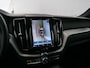 Volvo XC60 2.0 T6 Plug-in hybrid AWD Plus Dark 350 Pk Automaat Navi / Leer / Pano-dak / DAB / Apple Carplay / Harman Kardon .