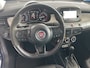 Fiat 500X 1.5 Hybrid Sport Achteruitrijcamera - Navigatie - Cruise control - Airco - Parkeersensoren - U-connect - Bluetooth - Radio - Stuur multifunctioneel - Start/stop systeem - Licht metalen velgen 18 inch - Keyless start - Led verlichting - Dodehoek detector - Elektrische ramen