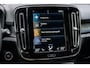 Volvo XC40 Plug-in Hybrid T5 Plus Dark | Nieuw model | Lederen Bekleding | Lichtmetalen Velgen 19 inch | Verwarmde Voorruit | Alarm | Stoelverwarming | Navigatie | Apple Carplay | Android Auto | Elektrische Achterklep | BLIS