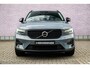 Volvo XC40 Plug-in Hybrid T5 Plus Dark | Nieuw model | Lederen Bekleding | Lichtmetalen Velgen 19 inch | Verwarmde Voorruit | Alarm | Stoelverwarming | Navigatie | Apple Carplay | Android Auto | Elektrische Achterklep | BLIS