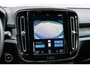 Volvo XC40 Plug-in Hybrid T5 Plus Dark | Nieuw model | Lederen Bekleding | Lichtmetalen Velgen 19 inch | Verwarmde Voorruit | Alarm | Stoelverwarming | Navigatie | Apple Carplay | Android Auto | Elektrische Achterklep | BLIS