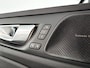 Volvo S60 B4 R-Design | Parkeercamera | Harman Kardon | Stoel- en Stuurverwarming | Trekhaak