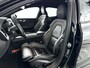 Volvo S60 B4 R-Design | Parkeercamera | Harman Kardon | Stoel- en Stuurverwarming | Trekhaak