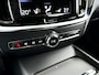 Volvo S60 B4 R-Design | Parkeercamera | Harman Kardon | Stoel- en Stuurverwarming | Trekhaak