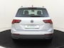 Volkswagen Tiguan 1.4 TSI eHybrid Life | SoH 89% | Achteruitrijcamera | Adaptieve cruise control | Digital cockpit Pro | Stoel- en stuurwielverwarming | CarPlay | 3-zone airco |