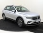 Volkswagen Tiguan 1.4 TSI eHybrid Life | SoH 89% | Achteruitrijcamera | Adaptieve cruise control | Digital cockpit Pro | Stoel- en stuurwielverwarming | CarPlay | 3-zone airco |