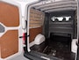 Volkswagen Crafter 35 2.0 TDI 140 PK Aut. L3H2 DC Comfortline EURO VI | Airco | Elek. Pakk | Cruisecontrol | Camera | App Connect | Schuifdeur links | Trekhaak