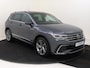 Volkswagen Tiguan 1.4 TSI eHybrid R-Line Business | Panoramadak | Lederen bekleding | 360 camera | Stoel- en stuurwielverwarming | Navigatie | LED matrix verlichting | Dodehoek detectie | Parkeerassistent |