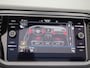 Volkswagen T-Roc 1.5 TSI Sport Business R Automaat - Leer - Navigatie - Camera - Stoelverwarming - LED - Side Assist - Climatronic