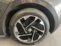 Volkswagen ID.3 Pro 58 kWh Navigatie Apple Carplay/Android Auto Parkeersensoren Adaptive Cruise Control Stoel- en stuurverwarming Lichtmetalen velgen Climate Control