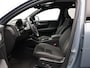 Volvo C40 Recharge Ultimate 69 kWh / Trekhaak / Wamtepomp / 360 camera / Privacy glass / Stoel+stuurwielverwarming / Harman Kardon / Elektrisch bedienbare stoelen /