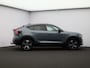 Volvo C40 Recharge Ultimate 69 kWh / Trekhaak / Wamtepomp / 360 camera / Privacy glass / Stoel+stuurwielverwarming / Harman Kardon / Elektrisch bedienbare stoelen /