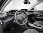 Peugeot e-208 EV Allure Pack 50 kWh 136pk | Navigatie | Achteruitrijcamera | 3D Cockpit | Climate Control | Cruise Control | Parkeersensoren | Stof/kunstleder | Keyless start | Apple Carplay / Android Auto | DAB+ radio | Led koplampen | Donker getint glas | 16" lichtmetalen velgen |