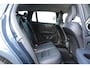 Volvo V60 B3 R-Design | El. Voorstoelen | Adapt. Cruise | Trekhaak | Verw. Voorstoelen & Achterbank | Camera |
