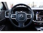 Volvo V60 B3 R-Design | El. Voorstoelen | Adapt. Cruise | Trekhaak | Verw. Voorstoelen & Achterbank | Camera |