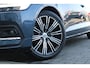 Volvo V60 B3 R-Design | El. Voorstoelen | Adapt. Cruise | Trekhaak | Verw. Voorstoelen & Achterbank | Camera |
