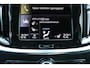 Volvo V60 B3 R-Design | El. Voorstoelen | Adapt. Cruise | Trekhaak | Verw. Voorstoelen & Achterbank | Camera |
