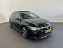 Volkswagen Golf 1.5 eTSI R-Line Business Panoramadak Navigatie Apple Carplay/Android Auto Camera Parkeersensoren Adaptive Cruise Control Head-up display Stoel- en stuurverwarming Lichtmetalen velgen Climate Control