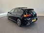 Volkswagen Golf 1.5 eTSI R-Line Business Panoramadak Navigatie Apple Carplay/Android Auto Camera Parkeersensoren Adaptive Cruise Control Head-up display Stoel- en stuurverwarming Lichtmetalen velgen Climate Control