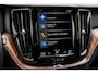 Volvo XC60 2.0 B5 Business Pro | Leder | Exterior Styling| Trekhaak | getint glas | Camera | Adapt. Cruise | Camera | Stoelverw