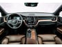 Volvo XC60 2.0 B5 Business Pro | Leder | Exterior Styling| Trekhaak | getint glas | Camera | Adapt. Cruise | Camera | Stoelverw