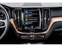 Volvo XC60 2.0 B5 Business Pro | Leder | Exterior Styling| Trekhaak | getint glas | Camera | Adapt. Cruise | Camera | Stoelverw