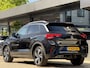 Volkswagen T-Roc 1.0 TSI R-LINE NWSTE-MODEL VOL-LEDER NAVI IQ-DRIVE PARK-ASSIST LED LMV PDC