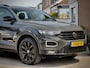 Volkswagen T-Roc 1.5 TSI AUT7 BLACK-LINE NW-MODEL LEDER NAVI CAMERA DIGI-DASH APPLE-CARPLAY  LED LMV PDC