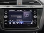 Volkswagen Tiguan 1.5 TSI R-Line | Trekhaak | Panoramadak | Apple CarPlay/Android Auto | Achteruitrij camera | Adaptieve Cruise Control |
