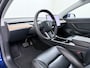 Tesla Model 3 SR+ 325PK Trekhaak AutoPilot Leer PanoramaDak Adaptive Cruise Lmv 18" Camera's Elektr.-Stuur+Stoelen+Spiegels+Geheugen+Easy-Entry+Verwarmde stoelen Park assistent Pdc WIFI Ecc Lane-Assist Speed-Assist Soh 83% Ecc Navi Led DAB Voorverwarmen interieur via App Keyless One-Pedal-Drive 1.000KG Trekgewicht 1e Eigenaar Origineel Nederlandse Auto Fabrieksgarantie op Accu en Motor tot 160.000km/04-12-2027