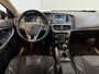 Volvo V40 2.0 D2 Nordic+ Airco | Trekhaak | Stoel Verwarming | Cruise Control | Navi | Parkeer Sensoren | Isofix | NAP