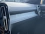 Volvo EX40 Single Motor Extended Range Ultra 82 kWh Panoramadak | 19 inch lichtmetalen velgen | Dawn Fusion microtech bekleding | Elektrisch verstelbare voorstoelen | Stoel- & Stuurwielverwarming | Harman Kardon audio