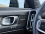Volvo EX40 Single Motor Extended Range Ultra 82 kWh Panoramadak | Trekhaak | 19 inch lichtmetalen velgen | Dawn Fusion microtech bekleding | Elektrisch verstelbare voorstoelen | Stoel- & Stuurwielverwarming | Harman Kardon audio