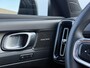 Volvo EX40 Single Motor Extended Range Ultra 82 kWh Panoramadak | 19 inch lichtmetalen velgen | Dawn Fusion microtech bekleding | Elektrisch verstelbare voorstoelen | Stoel- & Stuurwielverwarming | Harman Kardon audio