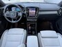 Volvo EX40 Single Motor Extended Range Ultra 82 kWh Panoramadak | 19 inch lichtmetalen velgen | Dawn Fusion microtech bekleding | Elektrisch verstelbare voorstoelen | Stoel- & Stuurwielverwarming | Harman Kardon audio