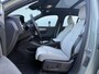 Volvo EX40 Single Motor Extended Range Ultra 82 kWh Panoramadak | Trekhaak | 19 inch lichtmetalen velgen | Dawn Fusion microtech bekleding | Elektrisch verstelbare voorstoelen | Stoel- & Stuurwielverwarming | Harman Kardon audio