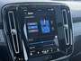 Volvo EX40 Single Motor Extended Range Ultra 82 kWh Panoramadak | 19 inch lichtmetalen velgen | Dawn Fusion microtech bekleding | Elektrisch verstelbare voorstoelen | Stoel- & Stuurwielverwarming | Harman Kardon audio