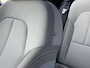 Volvo EX40 Single Motor Extended Range Ultra 82 kWh Panoramadak | 19 inch lichtmetalen velgen | Dawn Fusion microtech bekleding | Elektrisch verstelbare voorstoelen | Stoel- & Stuurwielverwarming | Harman Kardon audio
