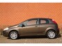 Fiat Punto Grande 1.4 77pk Edizione Lusso | NL-auto | Climate control | Cruise control | Elek. ramen | Lichtmetalen velgen | Bumpers in kleur | Radio/CD | Mistlampen |