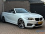 BMW 2-Serie Cabrio 220i M Sport | Leder | PDC | Xenon | Parelmoer wit | NAP