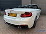 BMW 2-Serie Cabrio 220i M Sport | Leder | PDC | Xenon | Parelmoer wit | NAP
