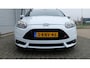 Ford Focus Wagon 2.0 EcoBoost ST-3 NL-auto NAP lage kilometerstand Recaro Keyless Achteruitrij camera Voorruit verwarming