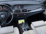 BMW X5 xDrive35I M-Pakket 7-Persoons - Leder - Navi - Panoramadak - Elektrische Verstelbare Stoelen