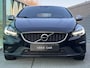 Volvo V40 1.5 T3 Polar+ Sport Automaat, R-design, Panoramadak, Stoelverwarming, High performance audio, Extra getinte ramen vanaf B-stijl, Climate control, Cruise control