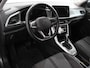 Volkswagen T-Roc 1.5 TSI 150pk DSG Life | Navigatie | Apple Carplay/Android Auto | Adaptive Cruise Control | Trekhaak | Parkeersensoren | Stoelverwarming | Ledverlichting | Getinte ramen | Climate Control |